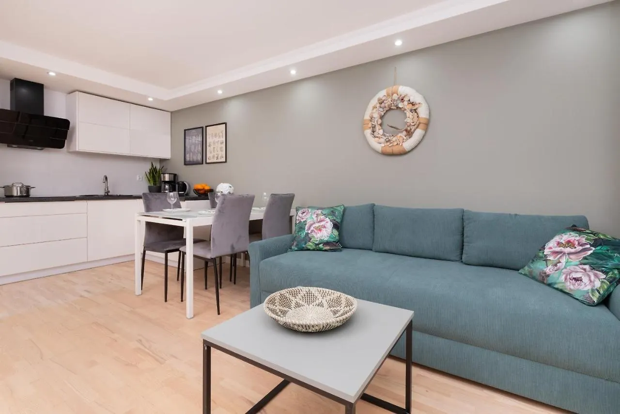 Cozy Apartment With Balcony In Central Gdansk Dlugie Ogrody By Noclegi Renters